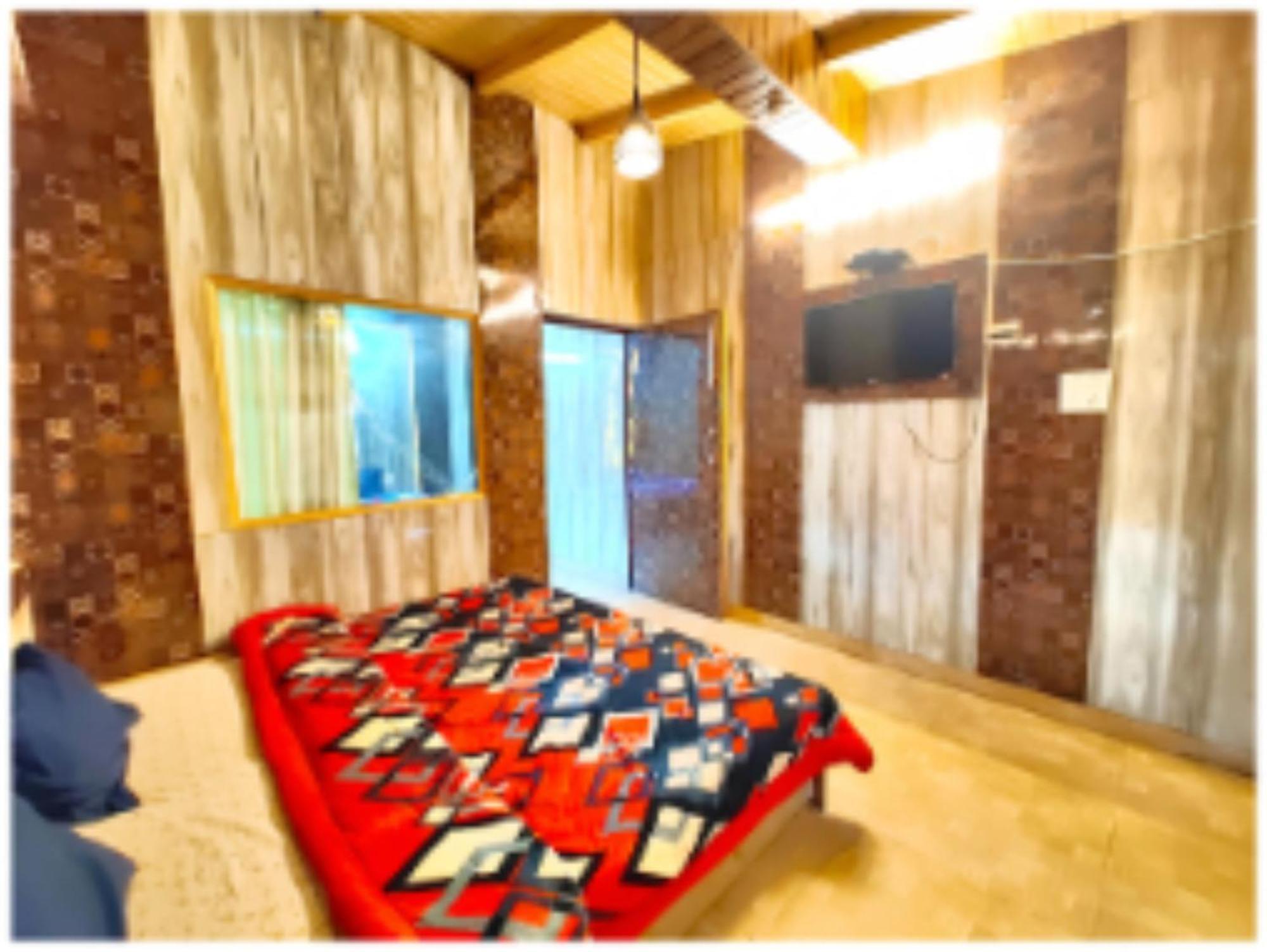 Suntej Plaza Near Naini - Wifi - In With Excellent Hospitality Nainital