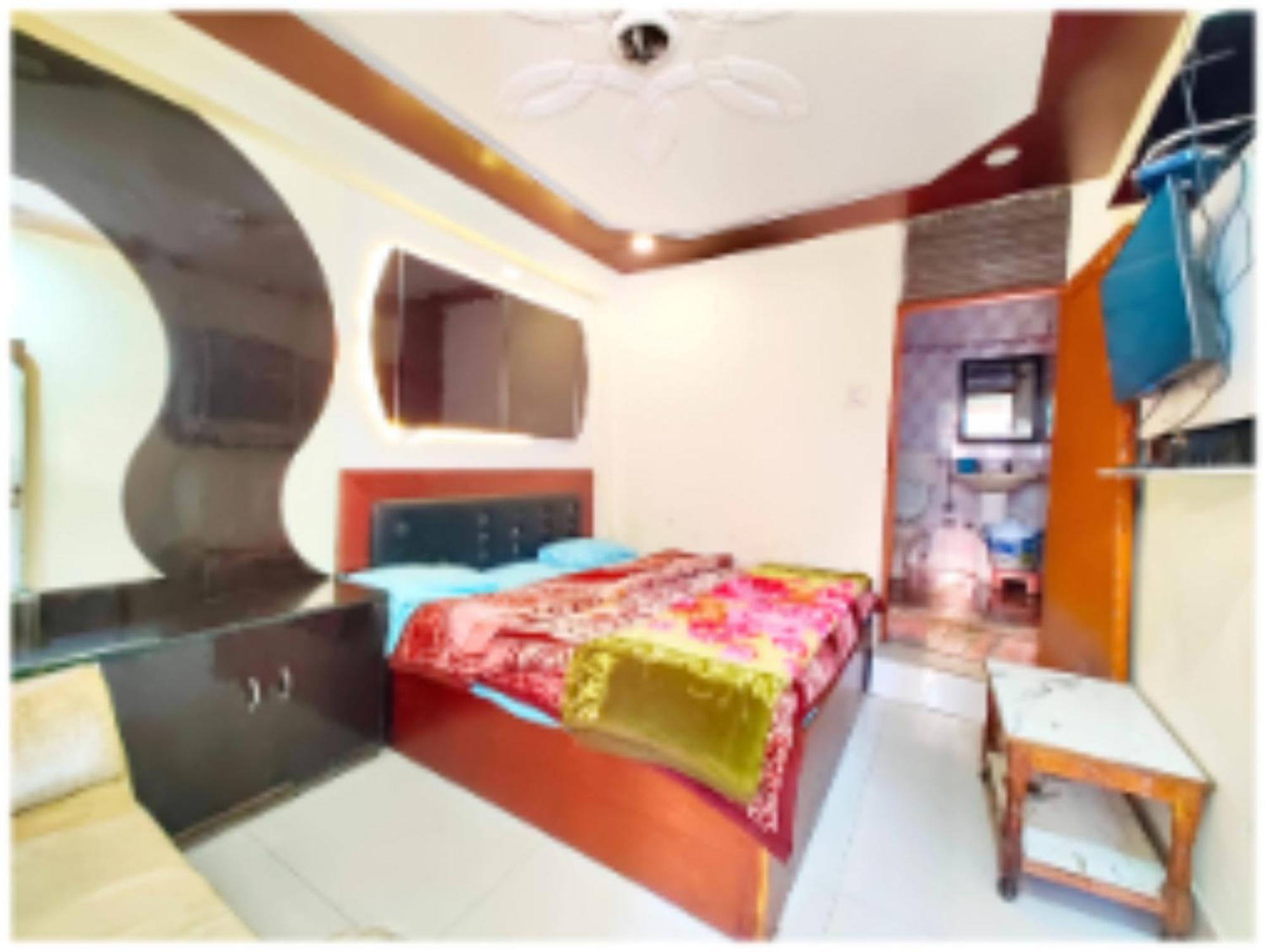 Hotel Suntej Plaza Near Naini - Wifi - In With Excellent Hospitality